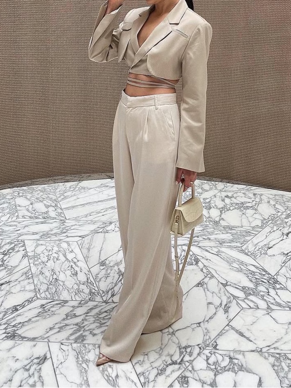 High-Waist Wide-Leg Trousers - Picture 5 of 5